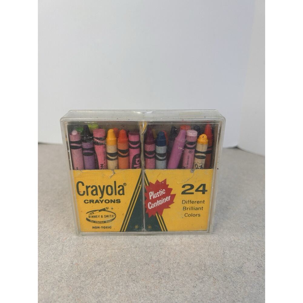 Vintage Crayola Binney & Smith Inc Crayons 24 ct Plastic Container No. 24 P